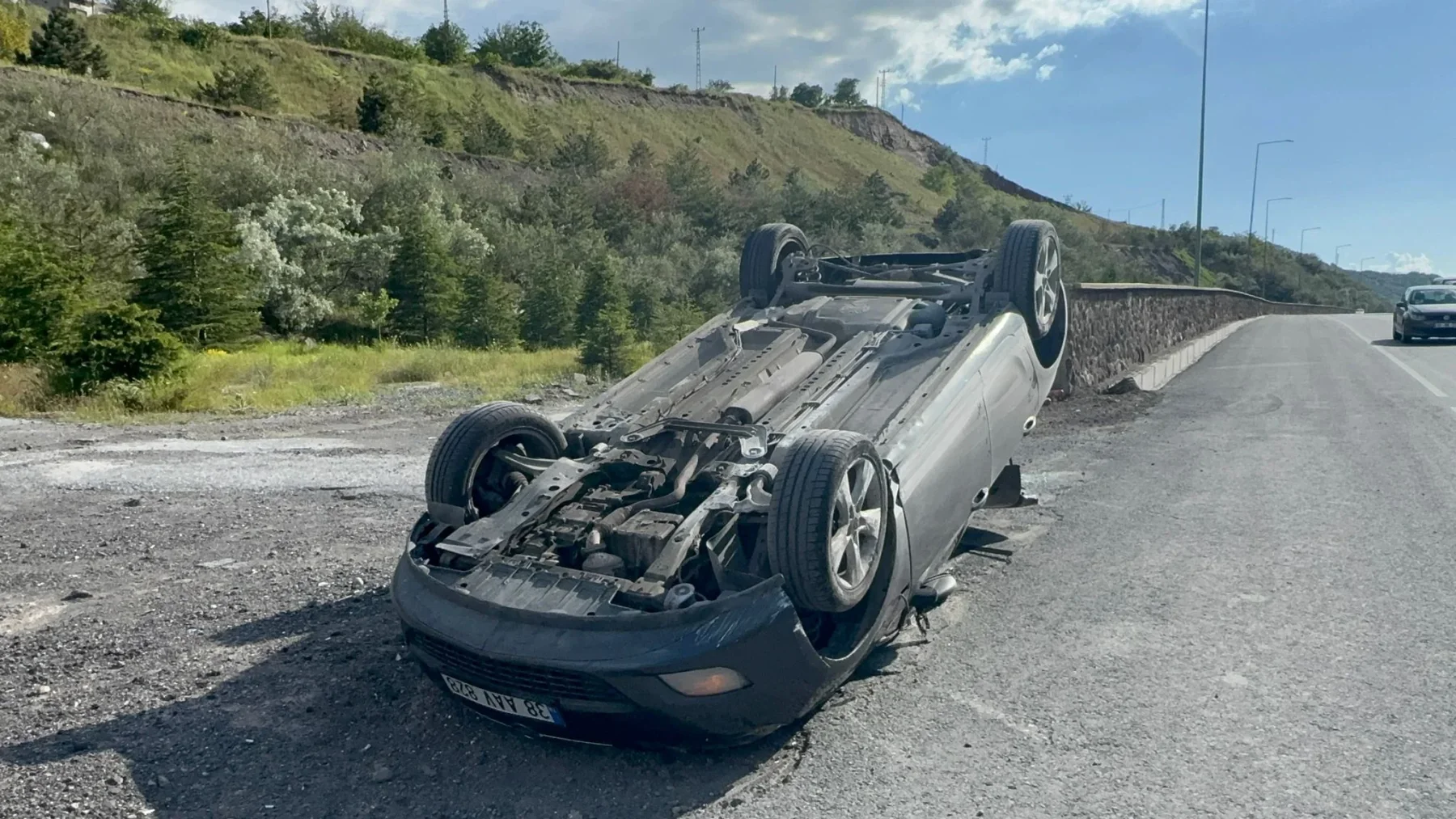 Kayseri’de otomobil devrildi: 1 yaralı