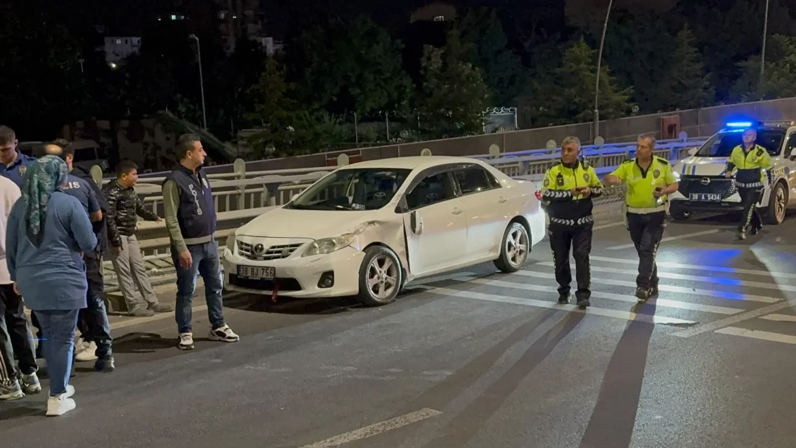 Kayseri’de iki otomobil çarpıştı: 1 yaralı