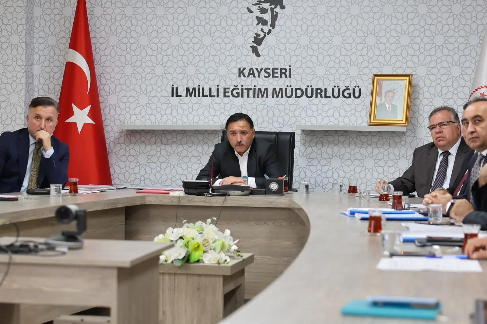 Vali Çiçek'ten İl Milli Eğitim Müdürlüğü'ne yeni eğitim yılı öncesi ziyaret