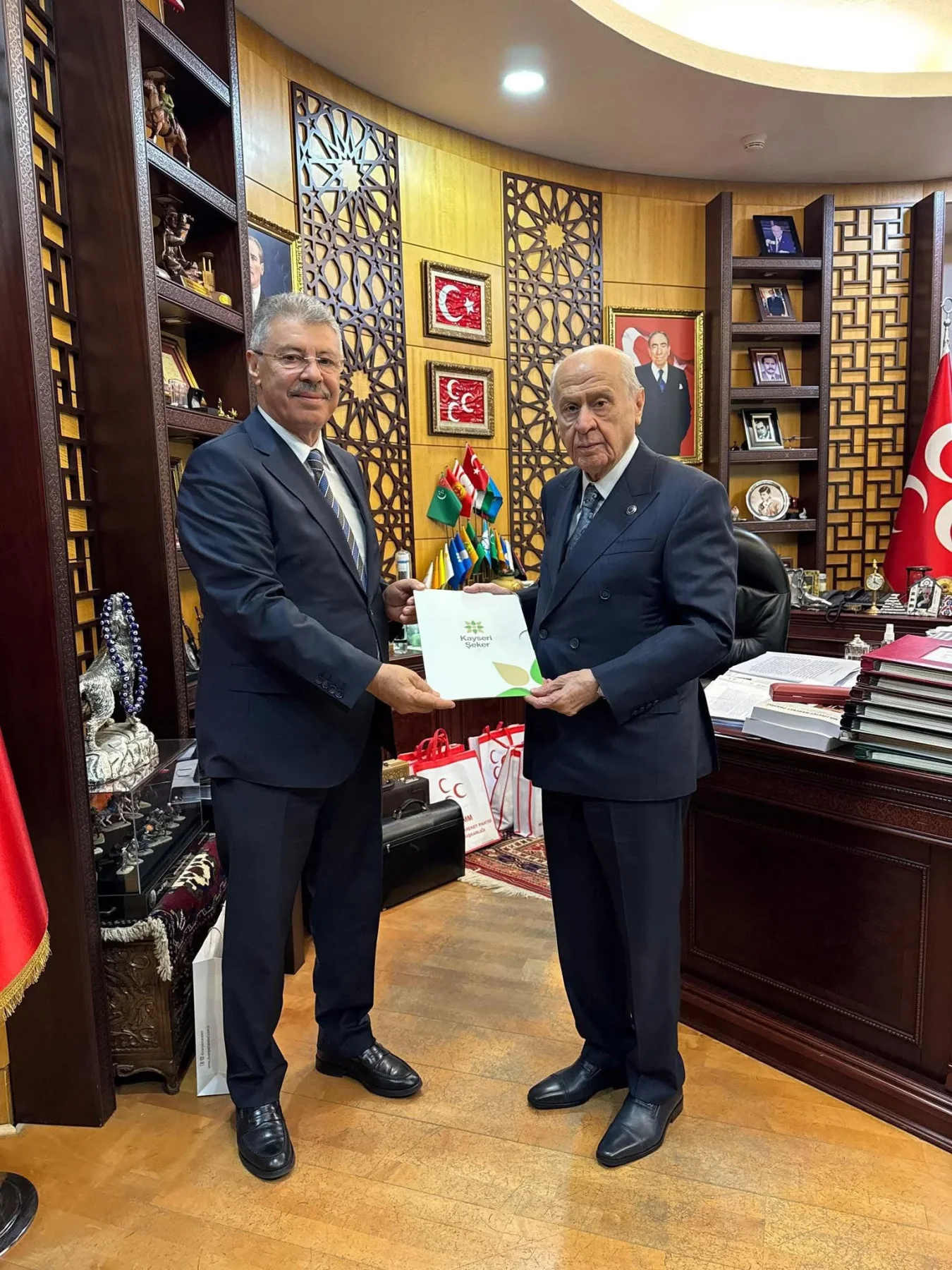 Pancar Ekicileri Kooperatifi Başkanı Akay’dan MHP Genel Başkanı Bahçeli’ye ziyaret
