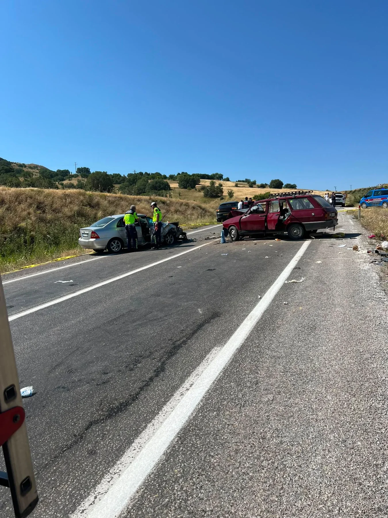 Felahiye’de iki otomobil çarpıştı: 1 ölü, 6 yaralı