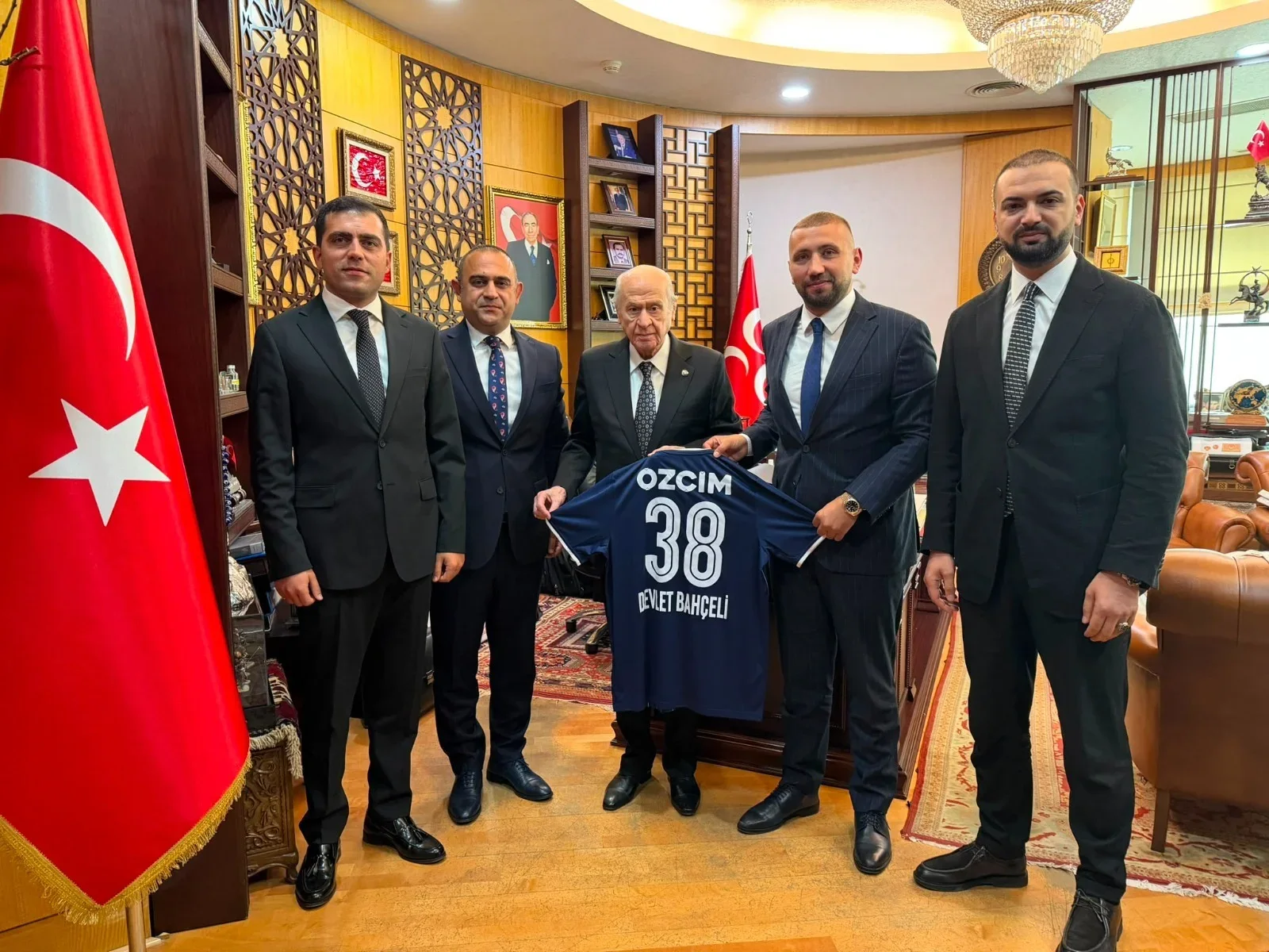 Erciyes 38 FK Başkanı Ersoy’dan MHP Genel Başkanı Devlet Bahçeli’ye ziyaret