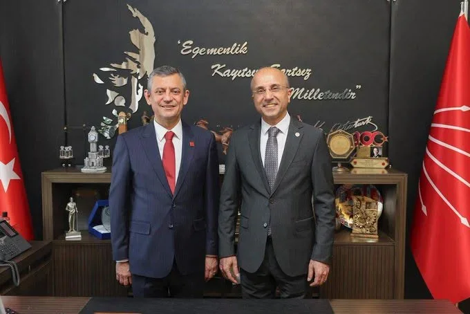 Aşkın Genç, 30 Yıllık CHP Geçmişine Veda Ederek Yeni Siyasi Yola Çıktı