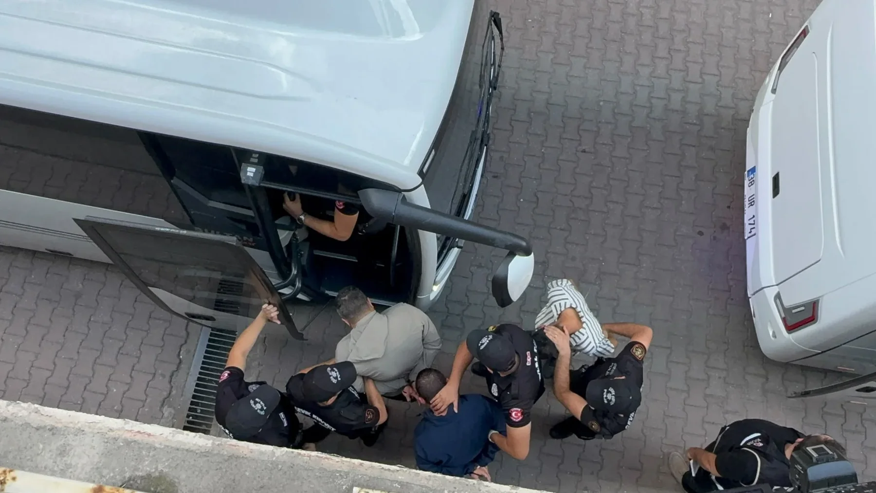Kayseri’de yeni nesil suç örgütü operasyonunda 16 şüpheli tutuklandı