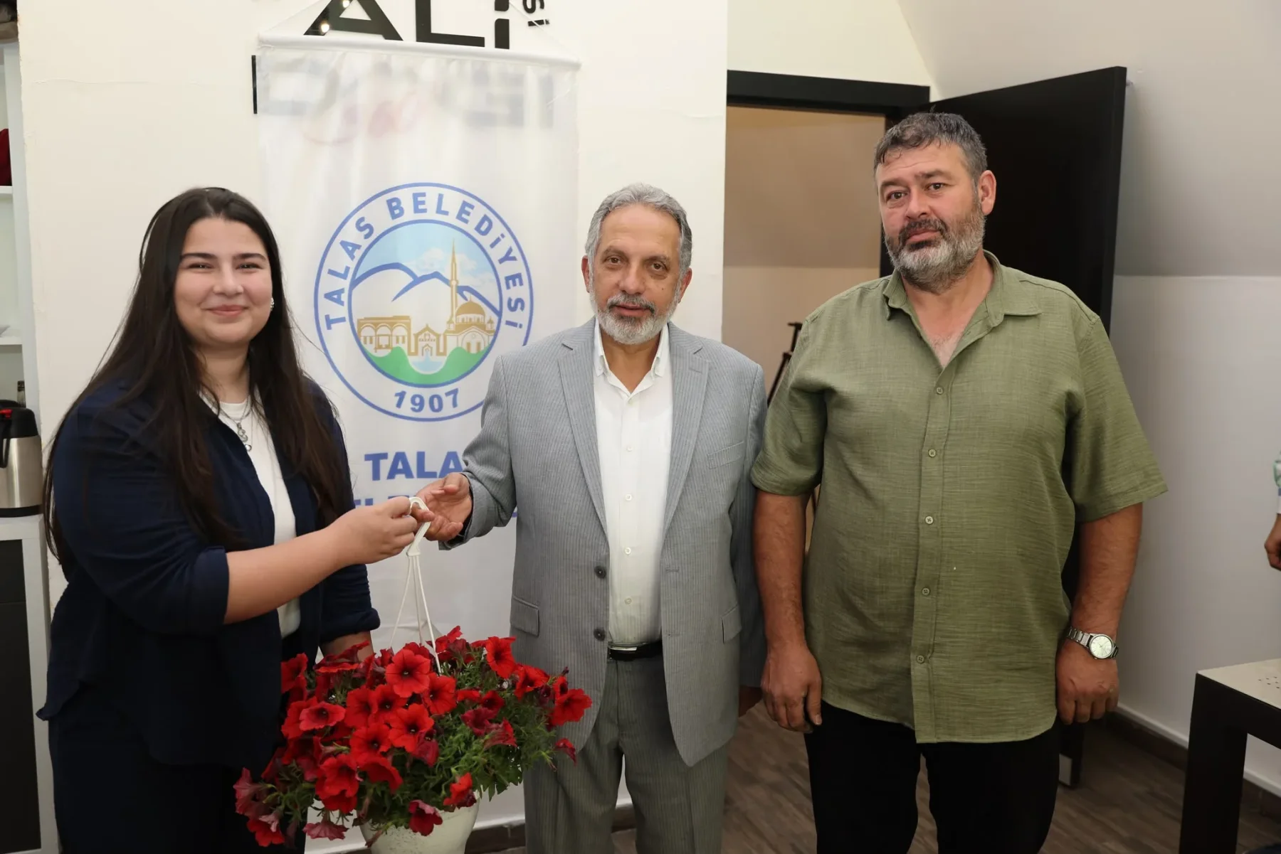 ÇİÇEK ŞENLİĞİ FOTOĞRAF YARIŞMASINDA ÖDÜLLER SAHİPLERİNİ BULDU