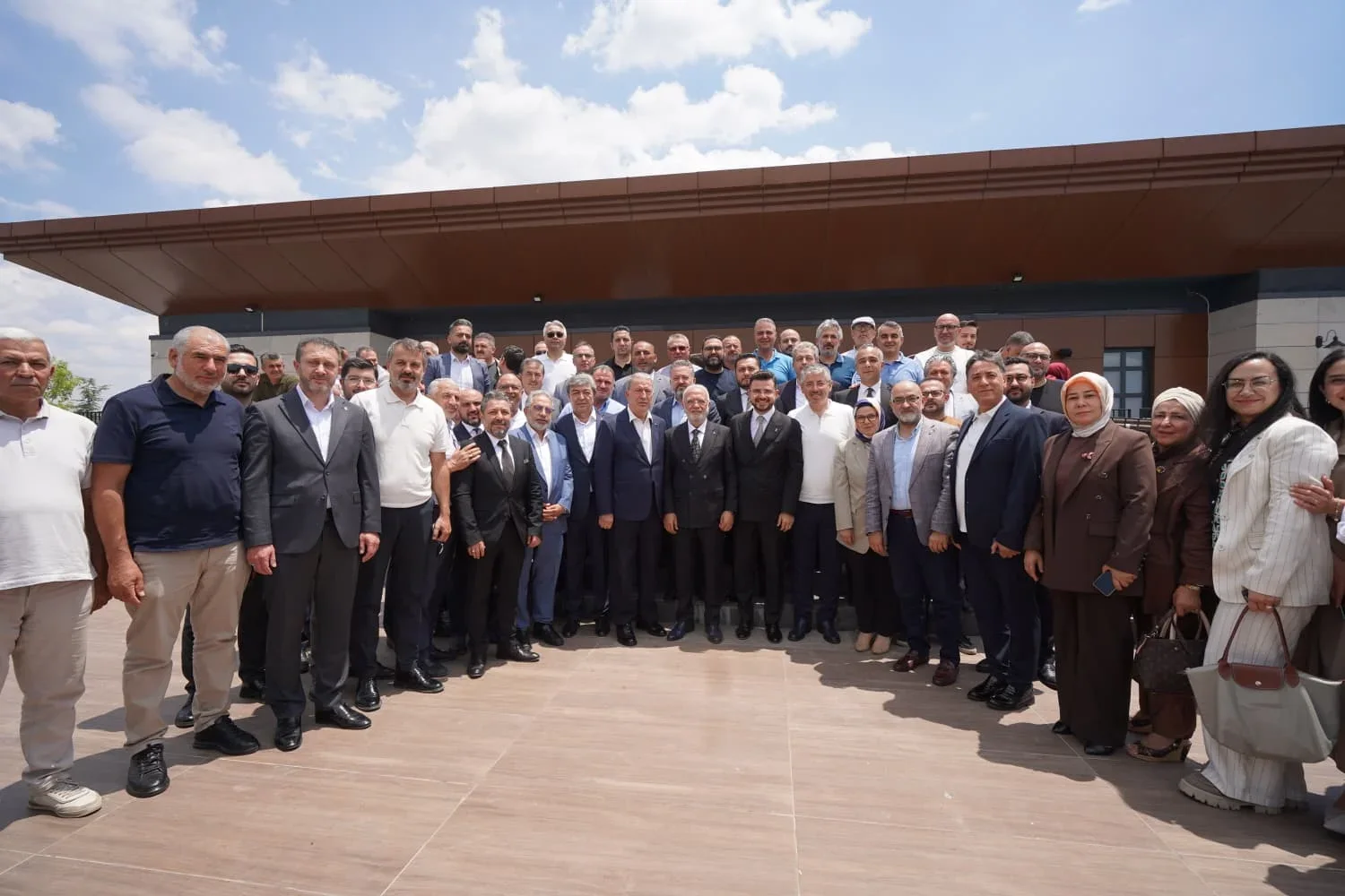 AK Parti Kayseri Teşkilatı Görevde 500. Gününü İstişare Toplantısıyla Taçlandırdı