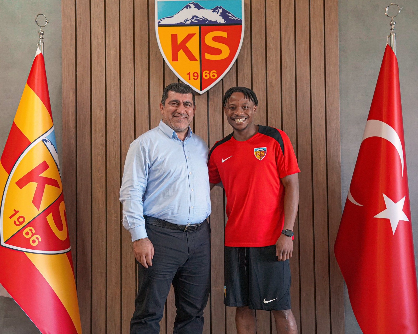 Kayserispor’da Antohny Uzodimma ile yeniden anlaşıldı