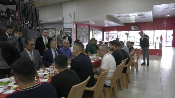 YRP Teşkilatı, Hunat Çarşısı esnafıyla bir araya geldi