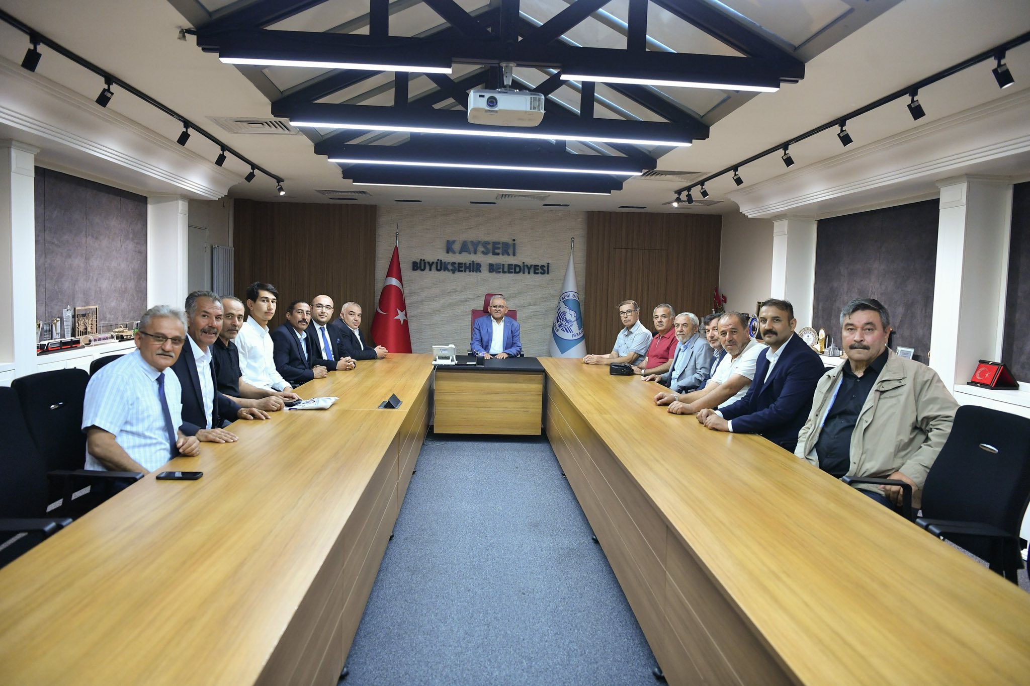 Başkan Büyükkılıç, Yargı Mensupları, Muhtarlar Ve Stk Temsilcilerini Konuk Etti